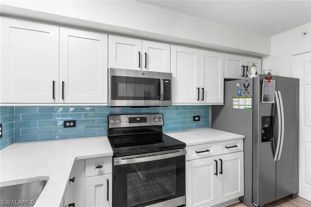 8940 Colonnades Court E Bonita Springs FL 34135