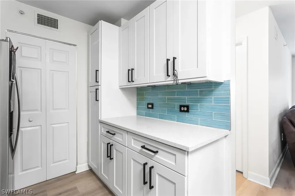 8940 Colonnades Court E Bonita Springs FL 34135
