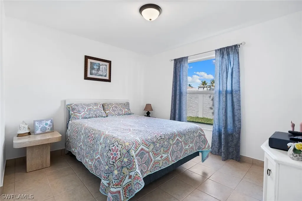 821 Gulf Pavilion Drive Naples FL 34108