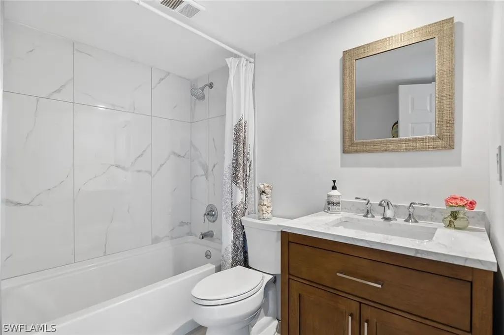 821 Gulf Pavilion Drive Naples FL 34108