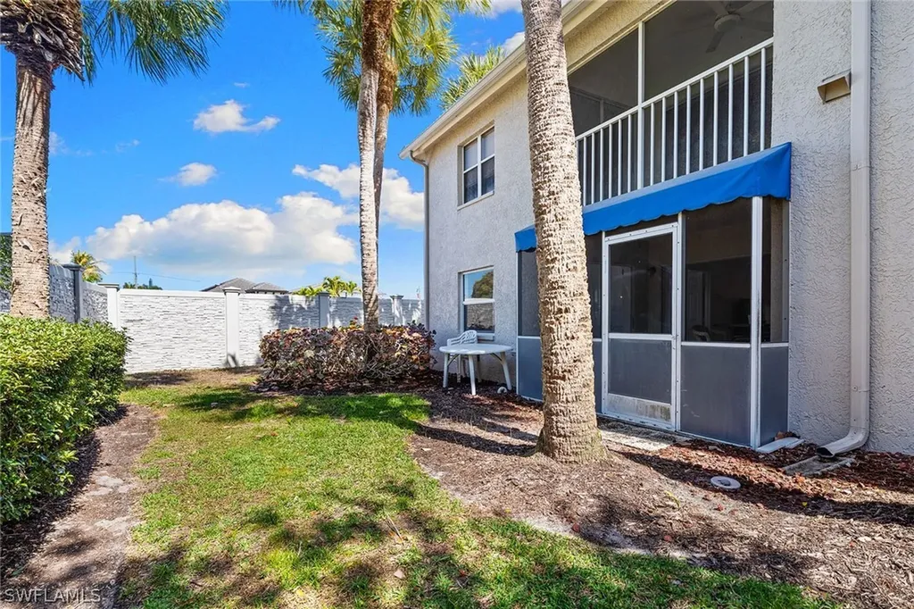 821 Gulf Pavilion Drive Naples FL 34108