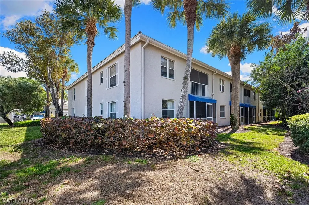 821 Gulf Pavilion Drive Naples FL 34108