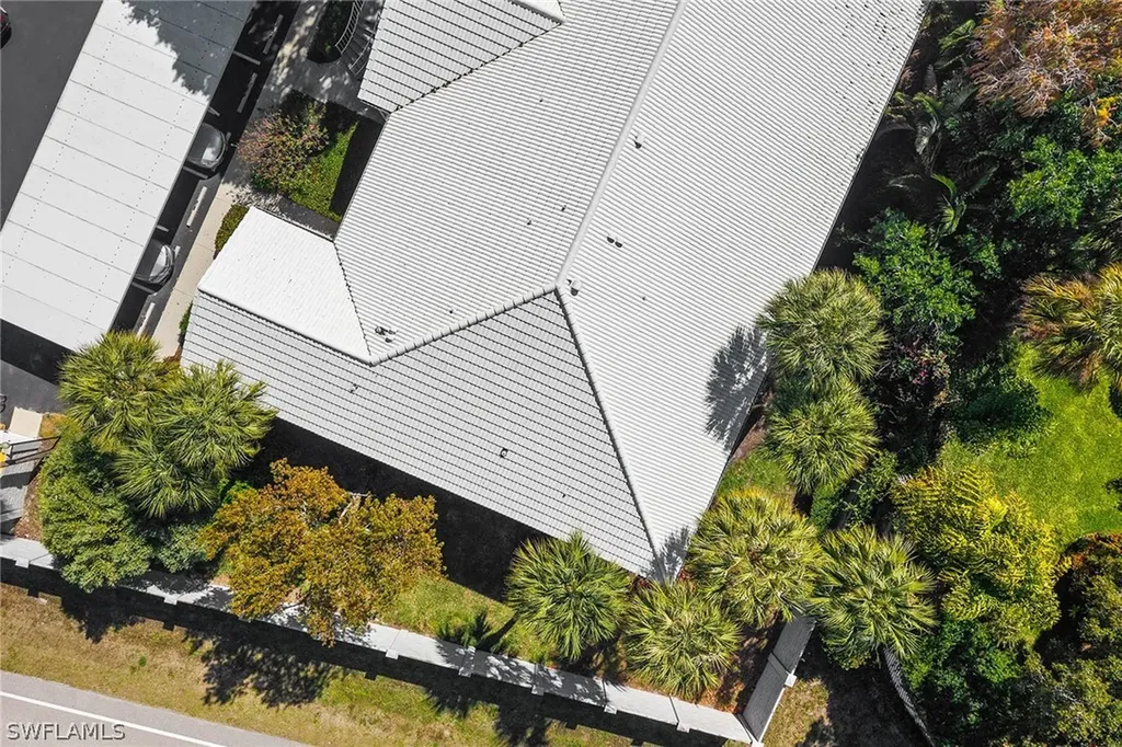 821 Gulf Pavilion Drive Naples FL 34108
