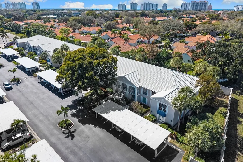 821 Gulf Pavilion Drive Naples FL 34108