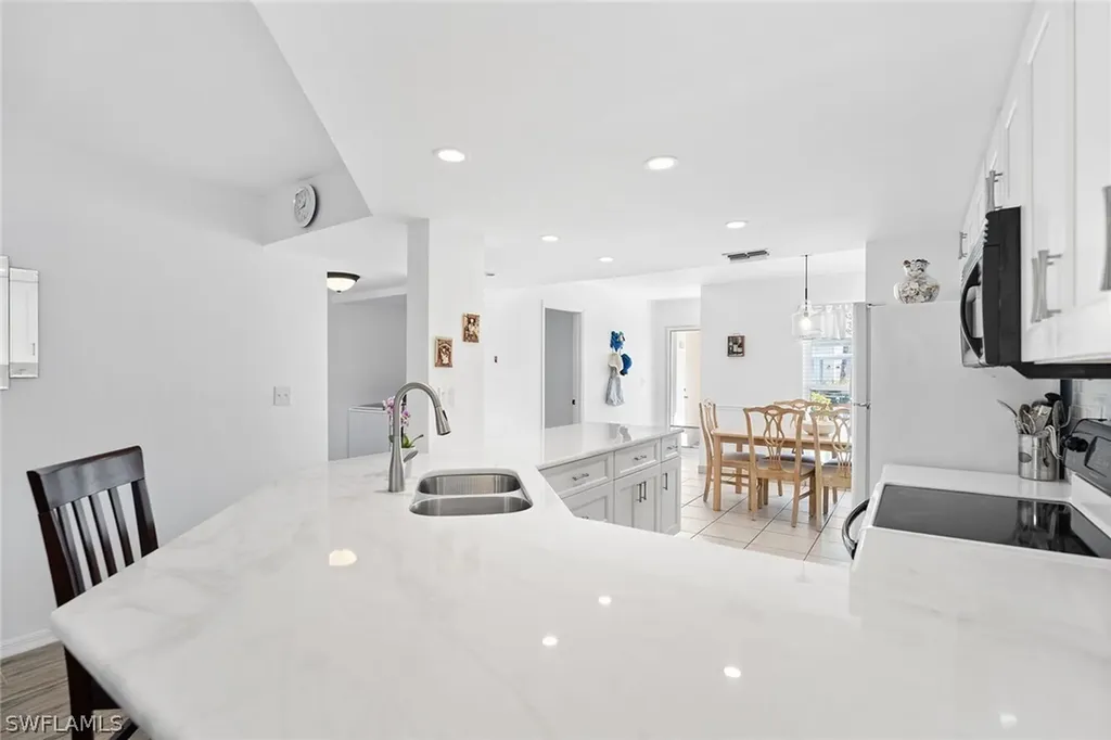 821 Gulf Pavilion Drive Naples FL 34108