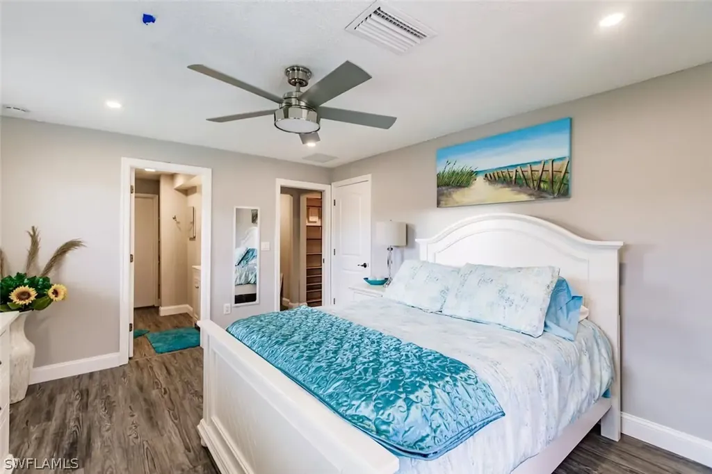 4866 Tahiti Lane Naples FL 34112