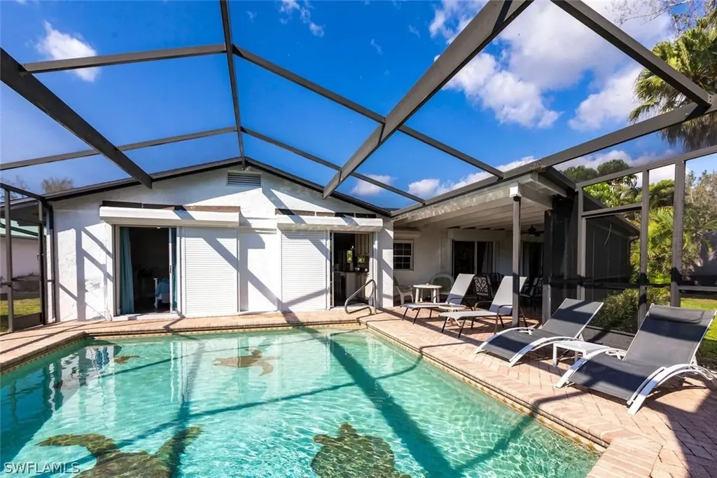 4866 Tahiti Lane Naples FL 34112