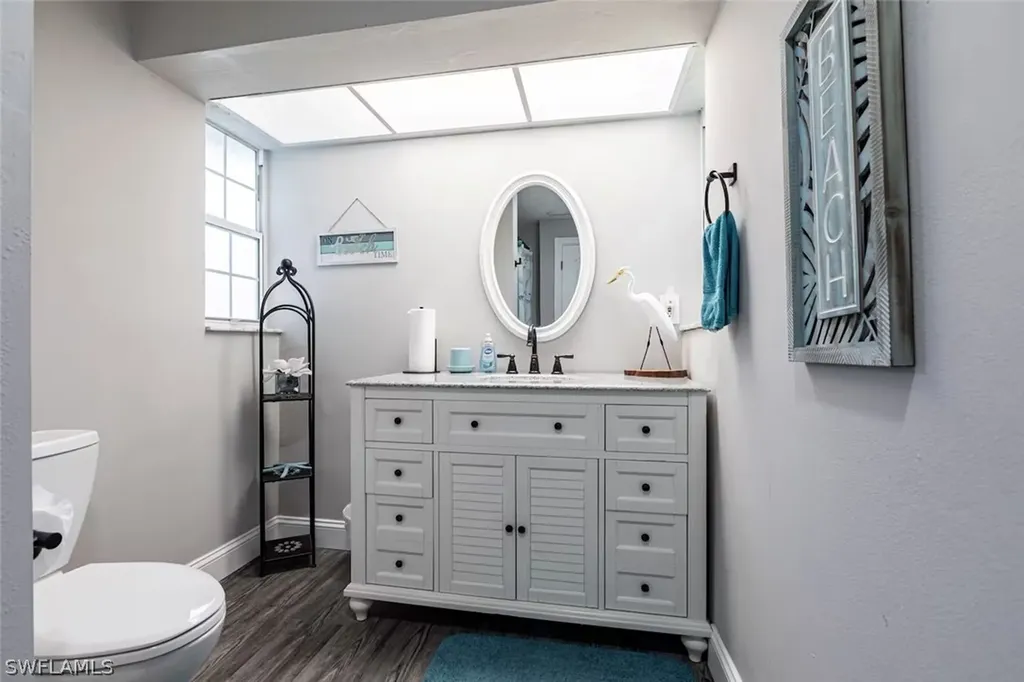 4866 Tahiti Lane Naples FL 34112