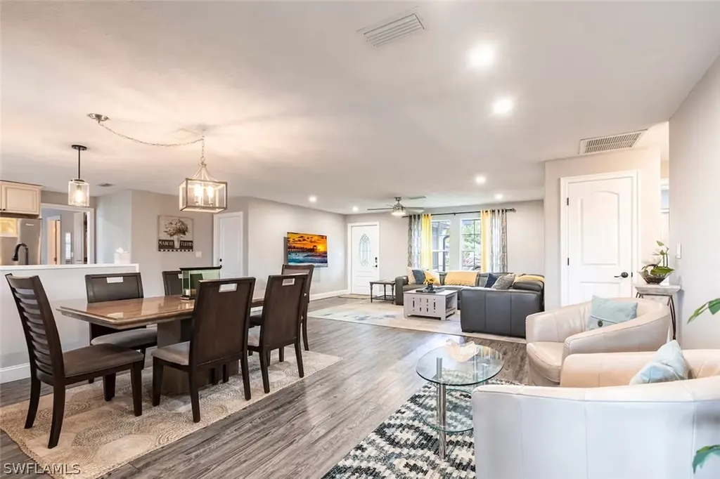 4866 Tahiti Lane Naples FL 34112