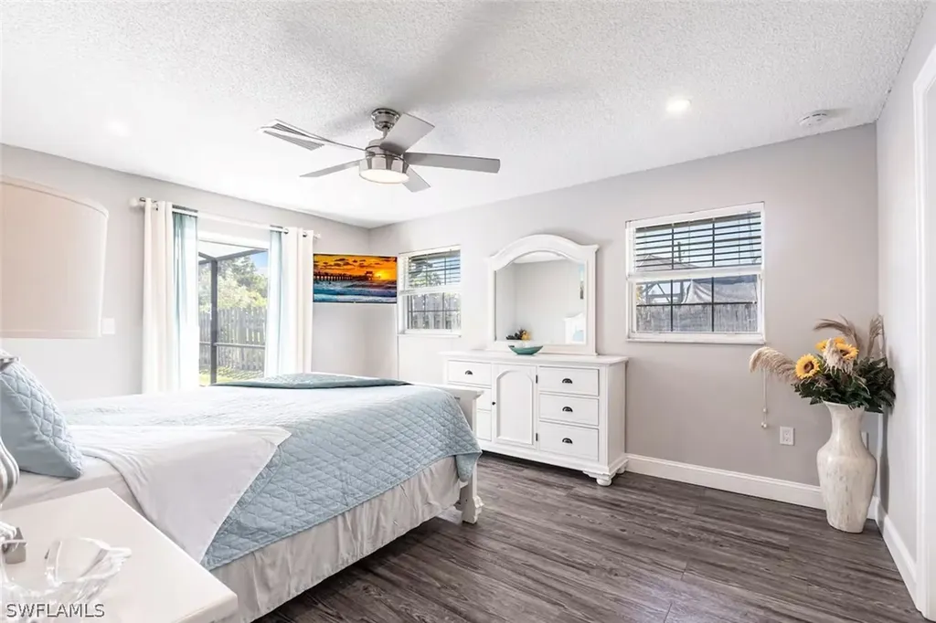 4866 Tahiti Lane Naples FL 34112