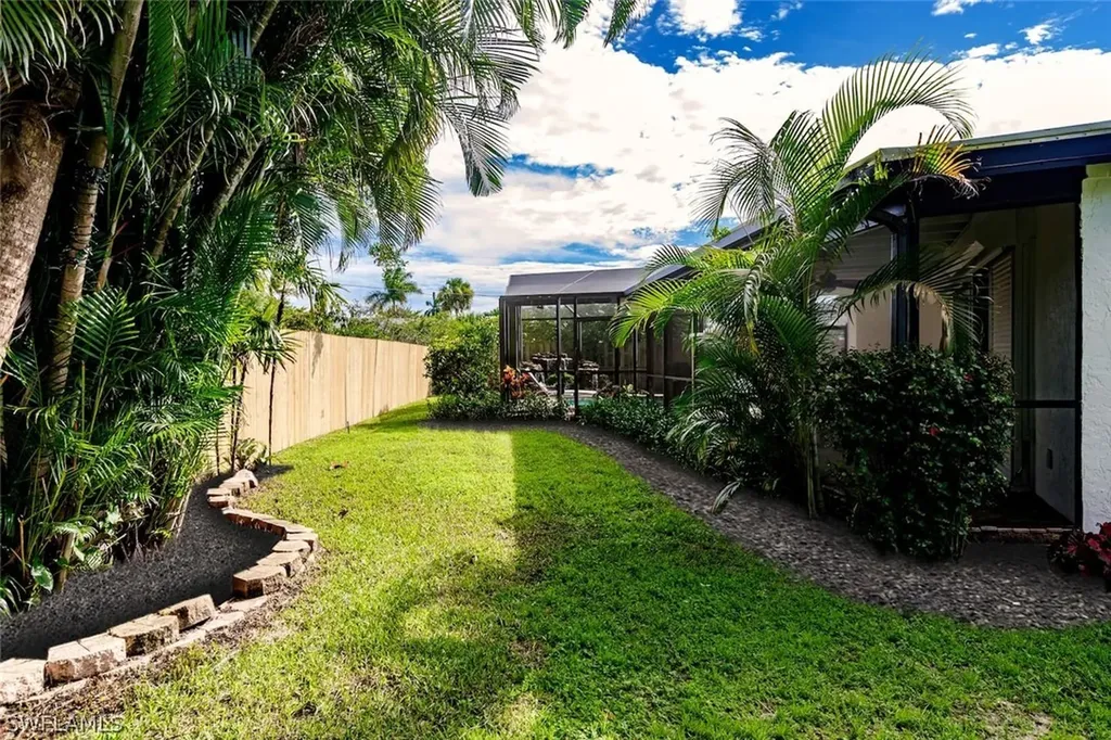 4866 Tahiti Lane Naples FL 34112