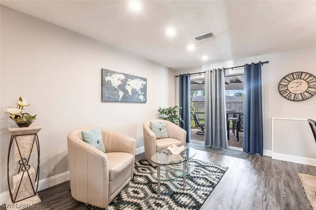 4866 Tahiti Lane Naples FL 34112