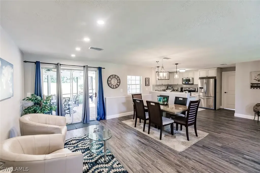 4866 Tahiti Lane Naples FL 34112
