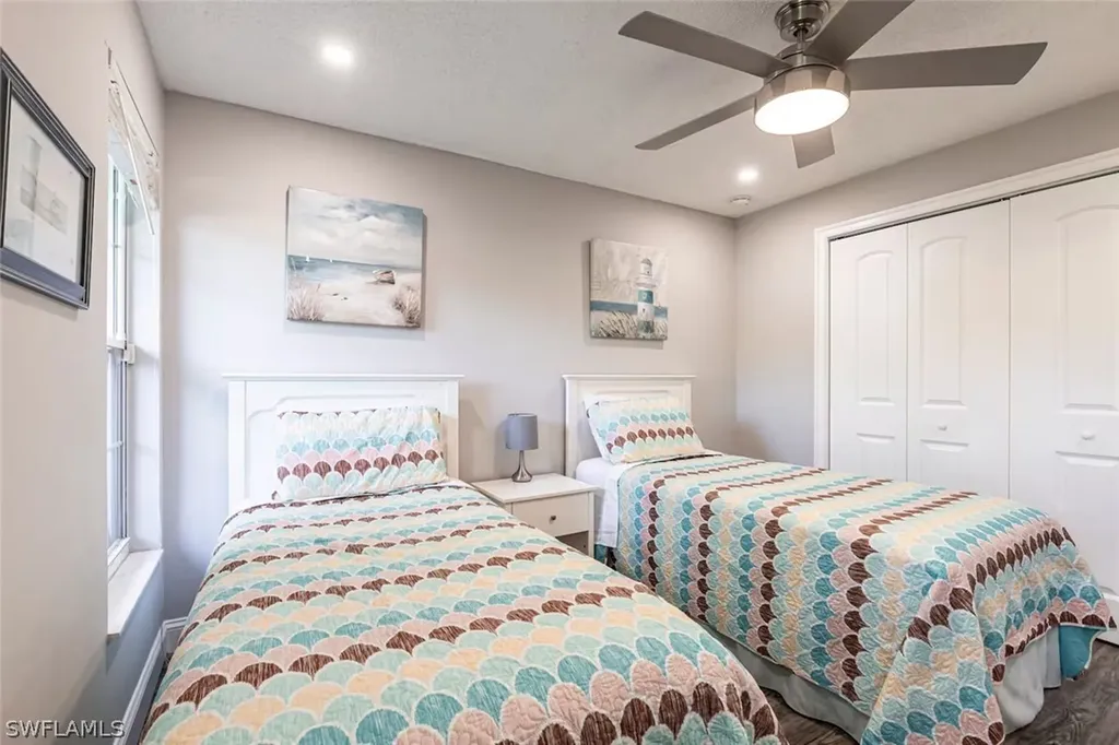 4866 Tahiti Lane Naples FL 34112