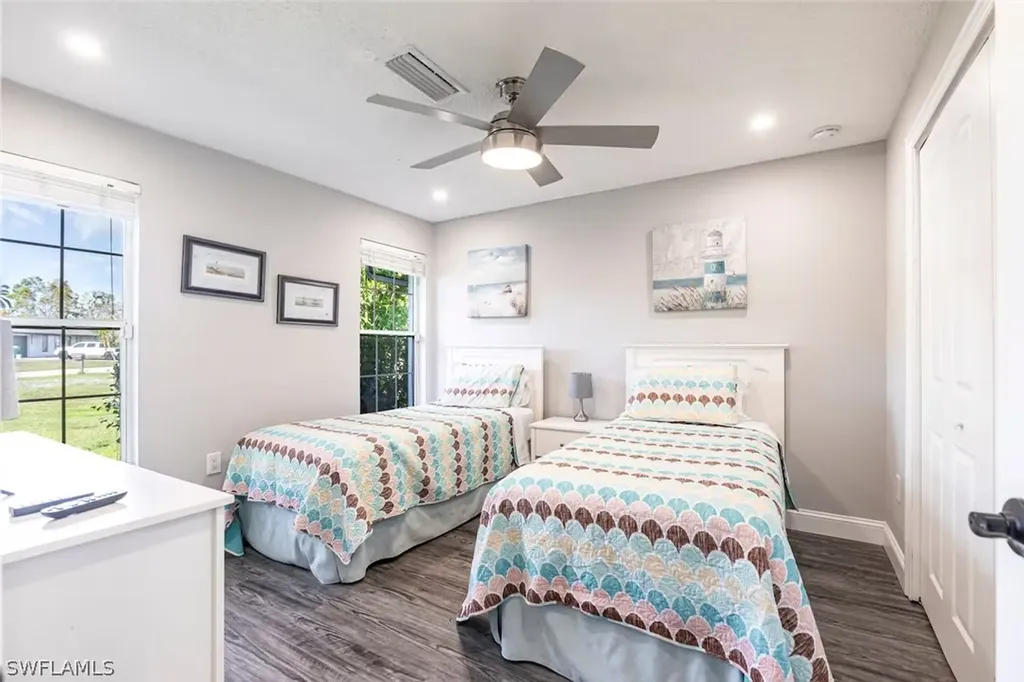 4866 Tahiti Lane Naples FL 34112