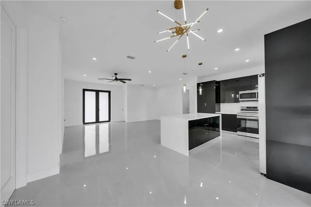 3821 NW 38th Avenue Cape Coral FL 33993