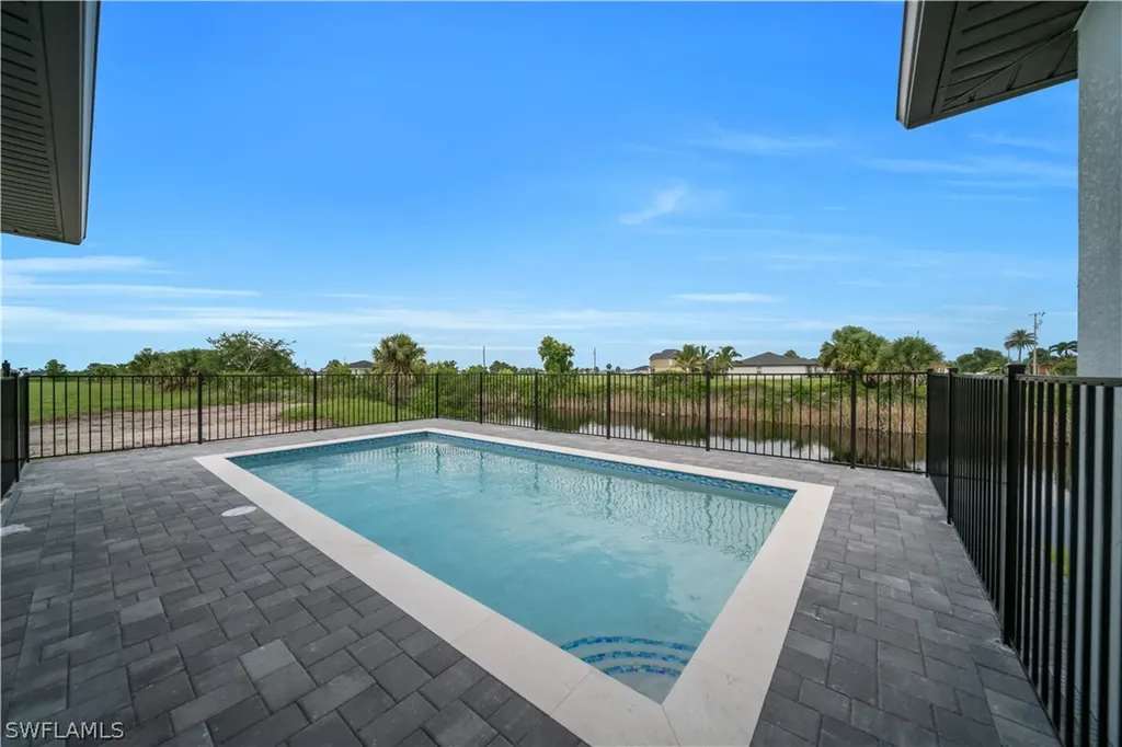3821 NW 38th Avenue Cape Coral FL 33993