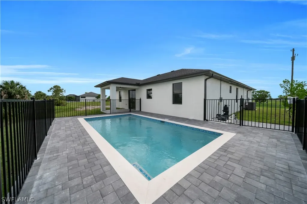 3821 NW 38th Avenue Cape Coral FL 33993