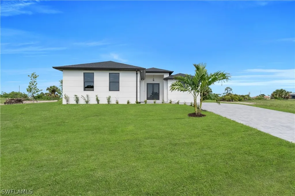 3821 NW 38th Avenue Cape Coral FL 33993