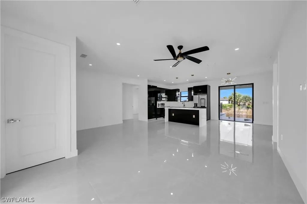 3821 NW 38th Avenue Cape Coral FL 33993