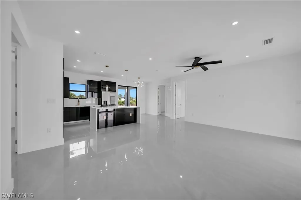 3821 NW 38th Avenue Cape Coral FL 33993