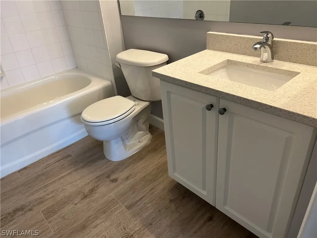 1205 Wildwood Lakes Boulevard Naples FL 34104
