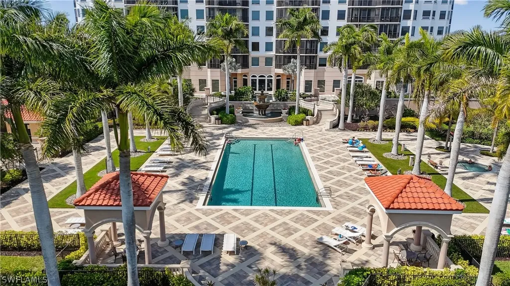 1060 Borghese Lane Naples FL 34114