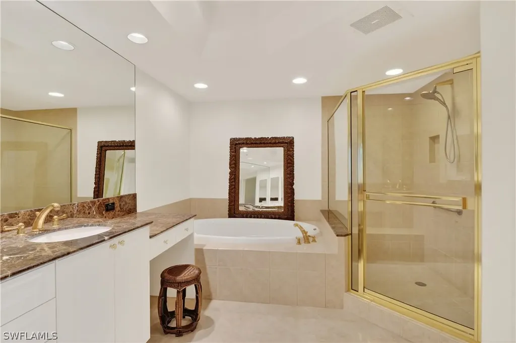 1060 Borghese Lane Naples FL 34114