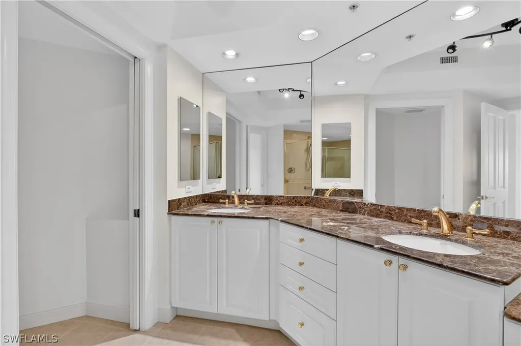1060 Borghese Lane Naples FL 34114