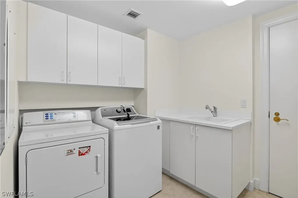 1060 Borghese Lane Naples FL 34114