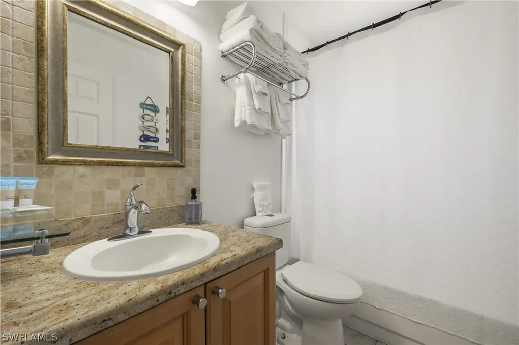 742 111th Avenue N Naples FL 34108