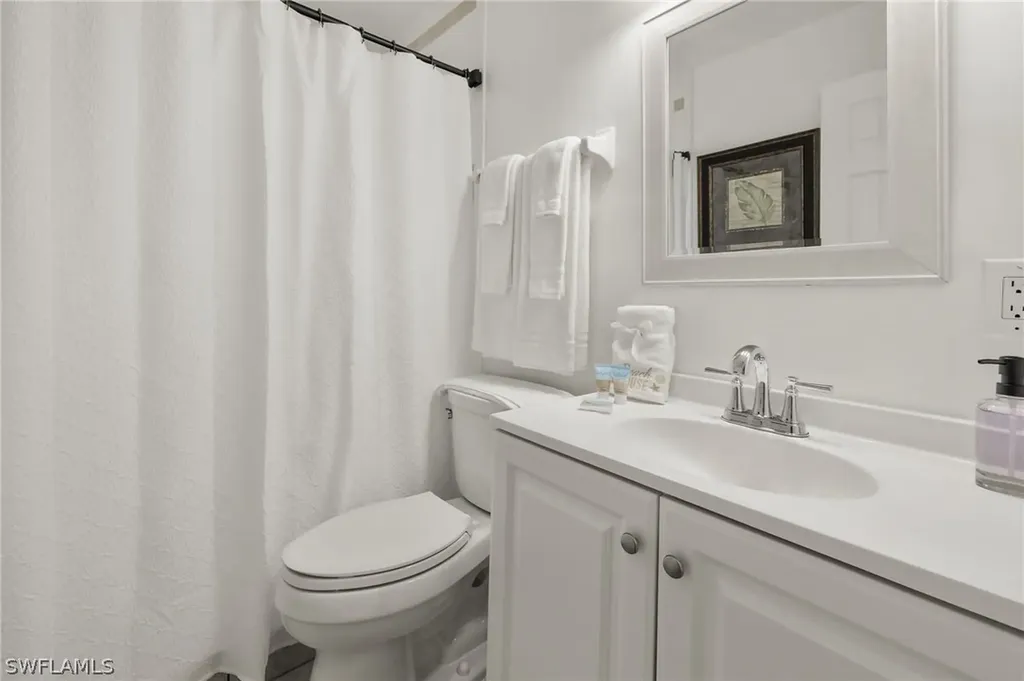 742 111th Avenue N Naples FL 34108