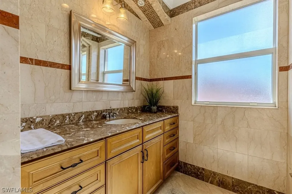 2135 Par Drive Naples FL 34120