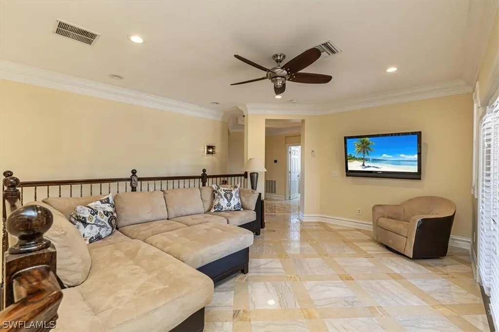 2135 Par Drive Naples FL 34120