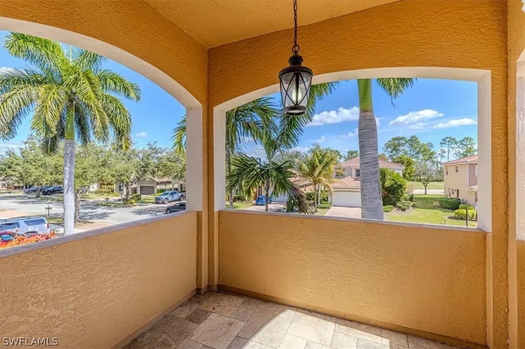 2135 Par Drive Naples FL 34120