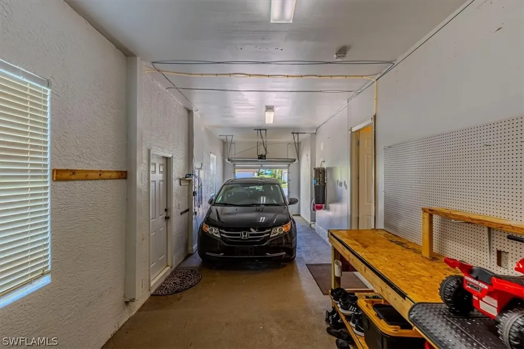 2135 Par Drive Naples FL 34120