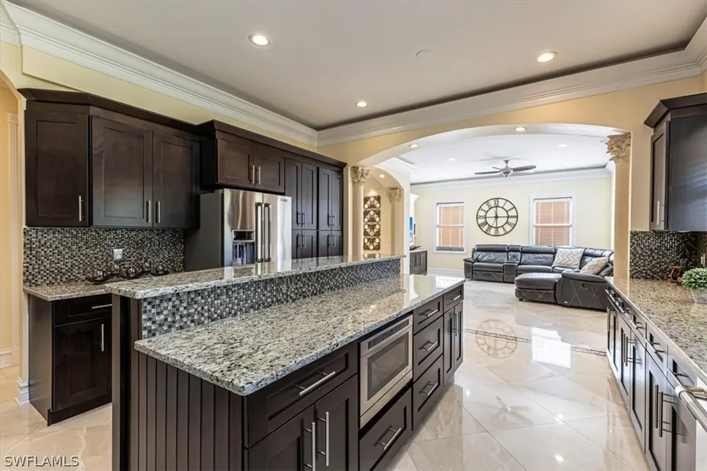 2135 Par Drive Naples FL 34120