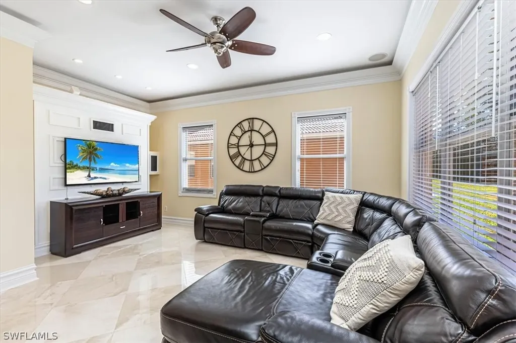 2135 Par Drive Naples FL 34120