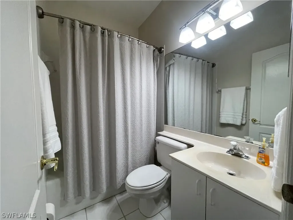 317 Sunrise Cay Naples FL 34114