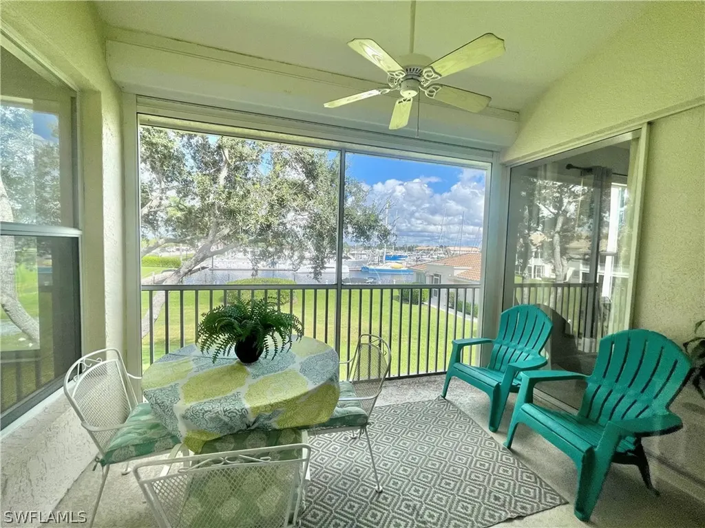 317 Sunrise Cay Naples FL 34114