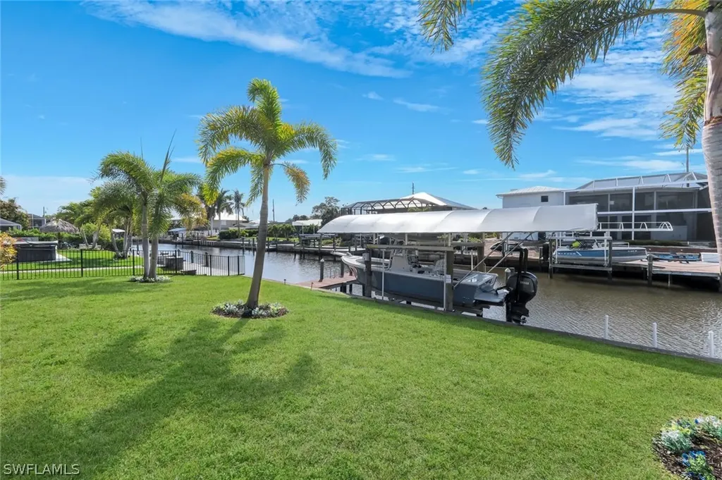 4741 Pembrooke Lane Bonita Springs FL 34134