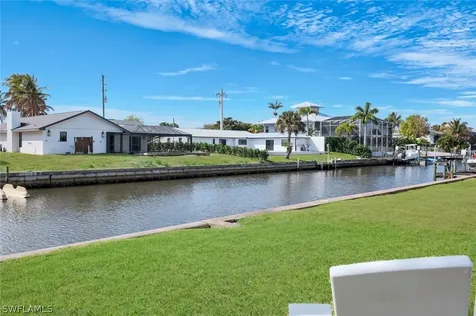 4741 Pembrooke Lane Bonita Springs FL 34134