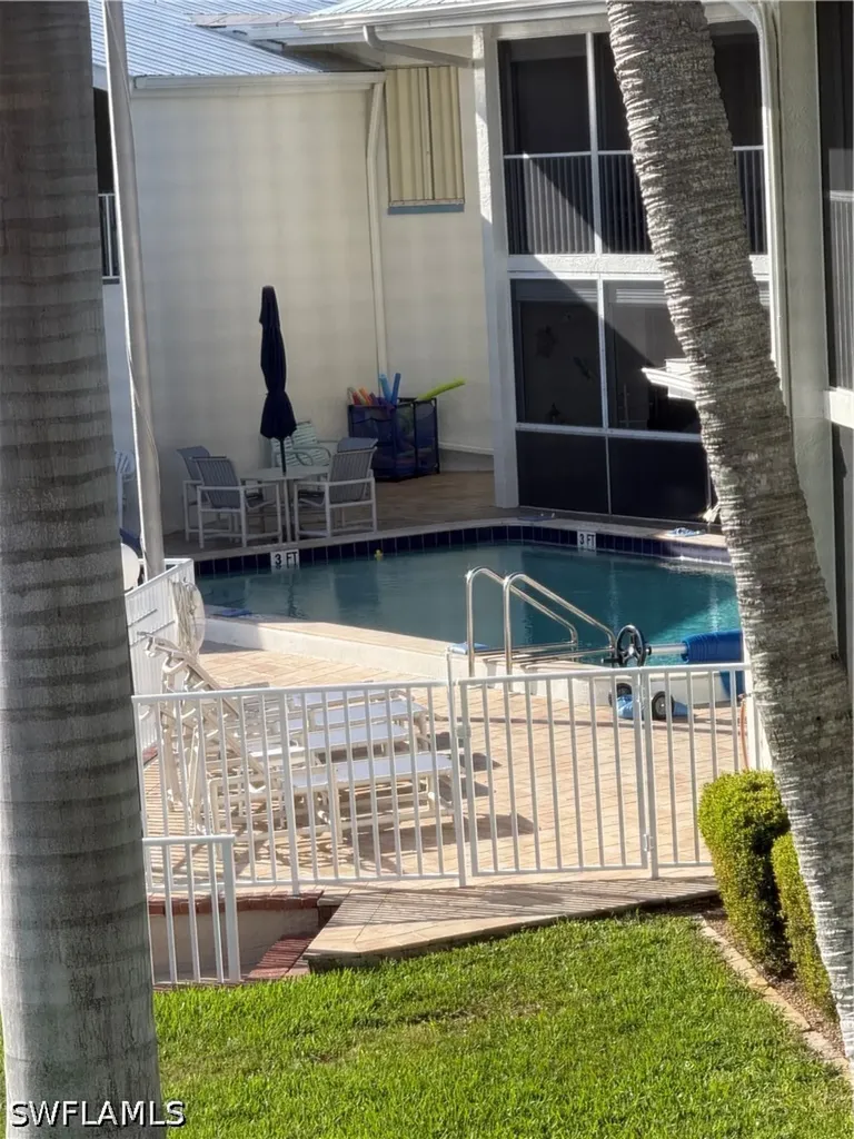 4113 SE 19th Place Cape Coral FL 33904