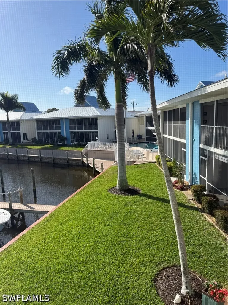 4113 SE 19th Place Cape Coral FL 33904