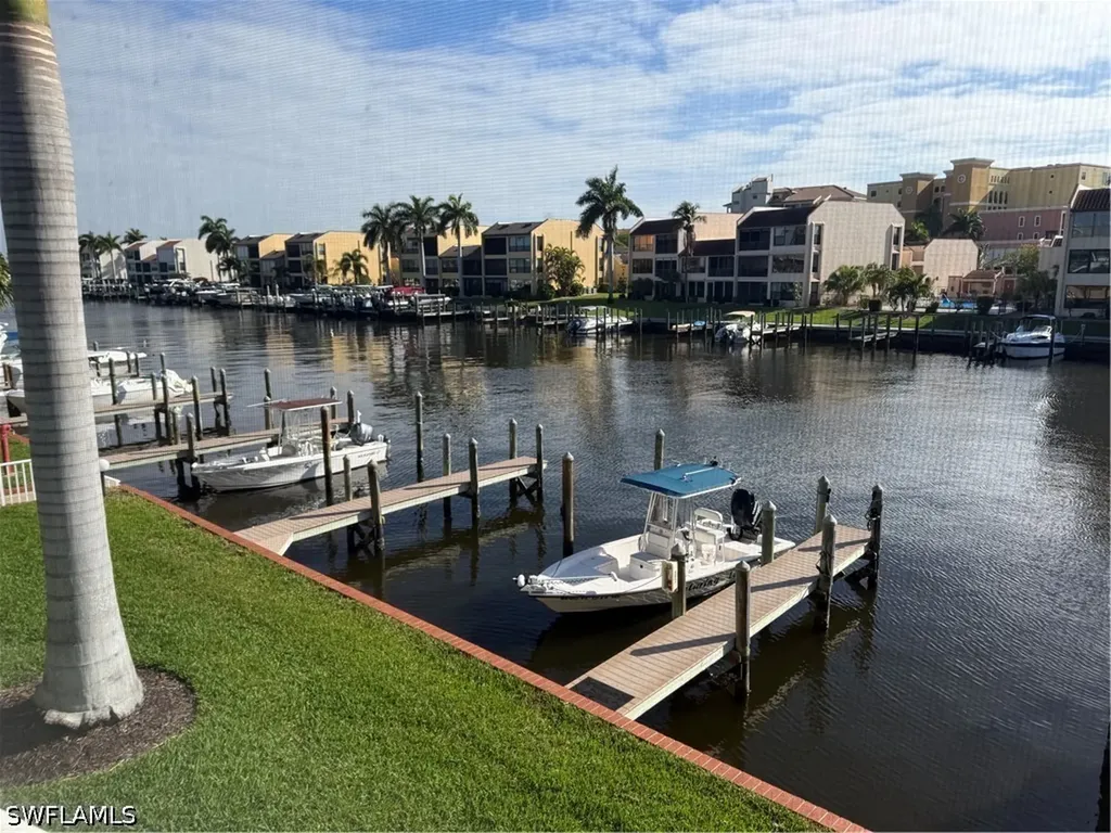 4113 SE 19th Place Cape Coral FL 33904
