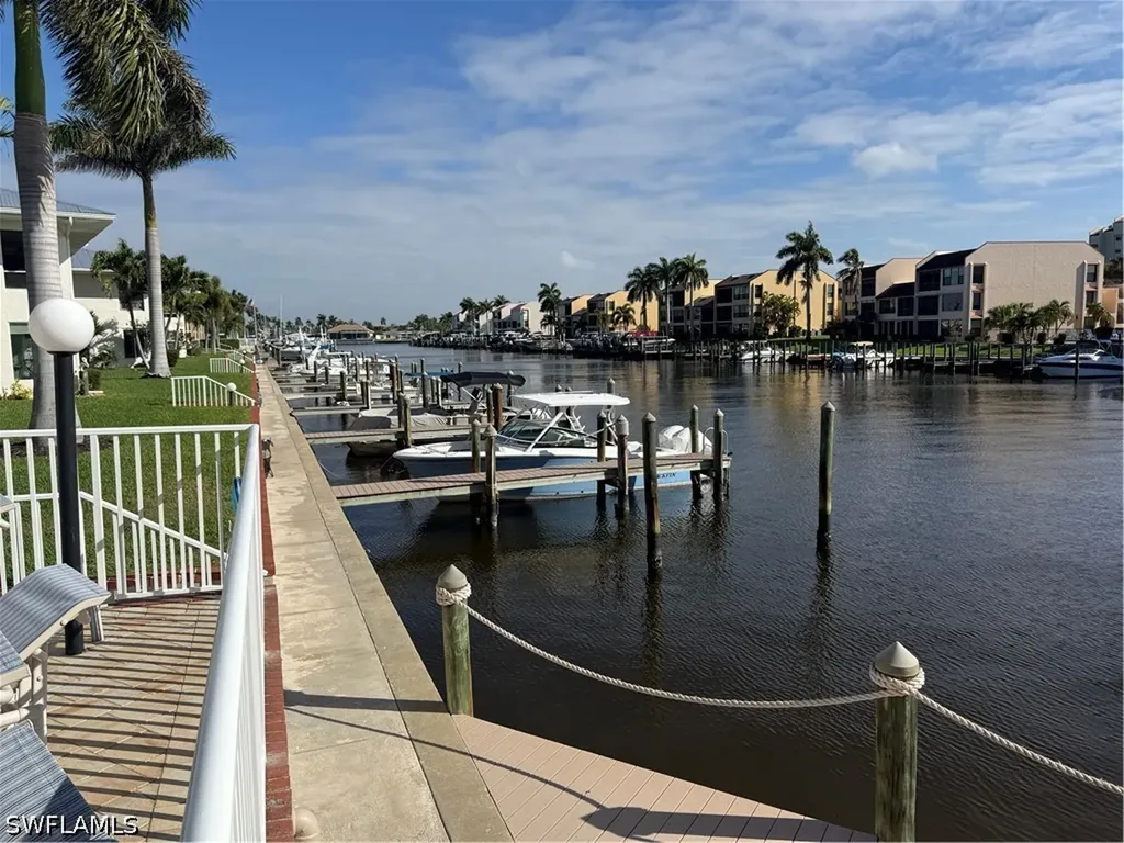 4113 SE 19th Place Cape Coral FL 33904
