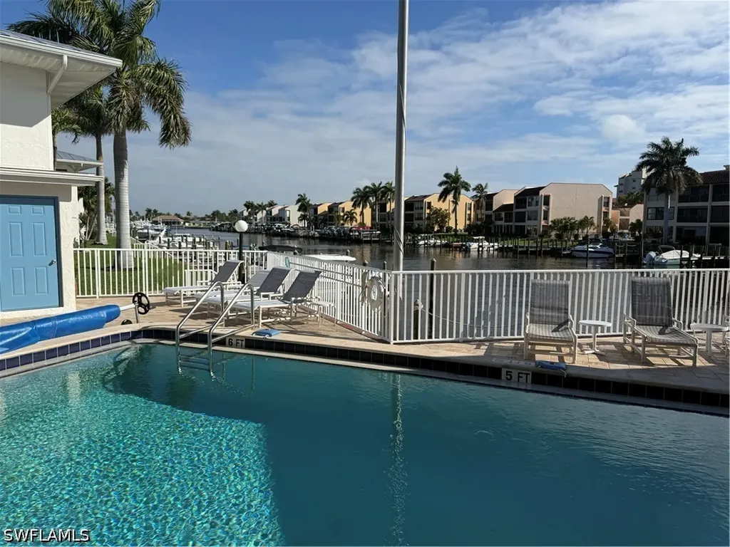4113 SE 19th Place Cape Coral FL 33904