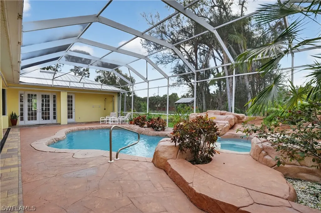 6416 Mark Lane Fort Myers FL 33966