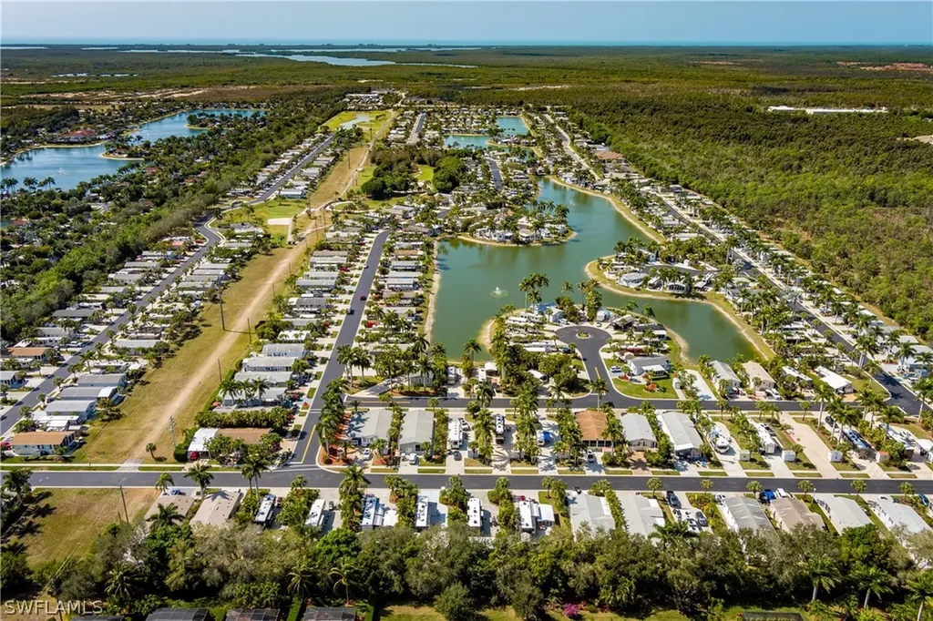 1076 Diamond Lake Circle Naples FL 34114
