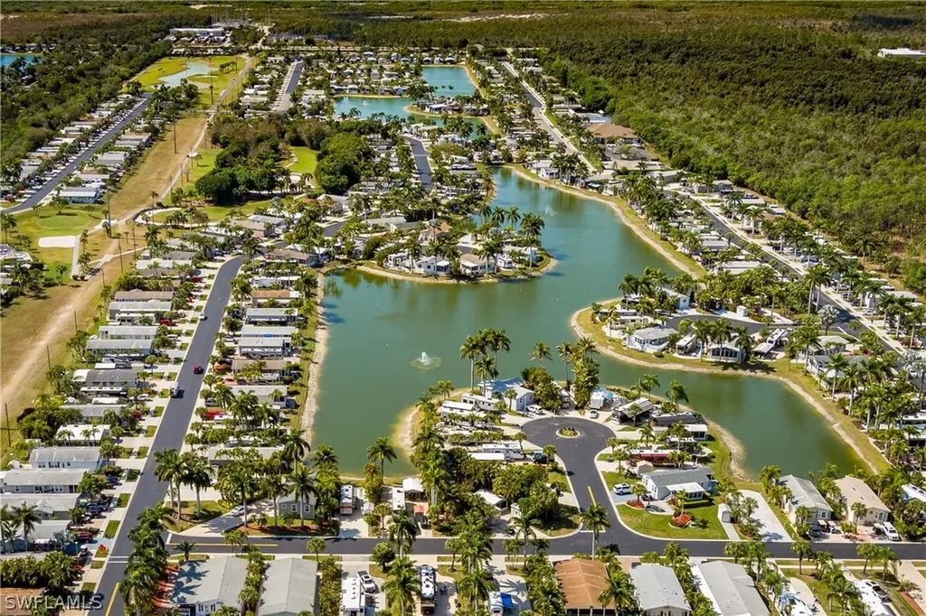 1076 Diamond Lake Circle Naples FL 34114
